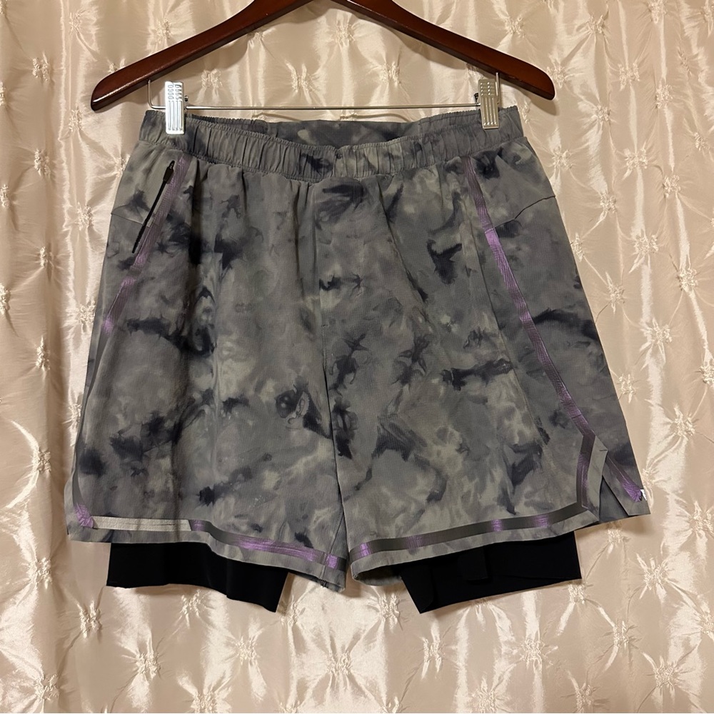 Lululemon Athletica Men's Athletic Shorts - Gray and Purple